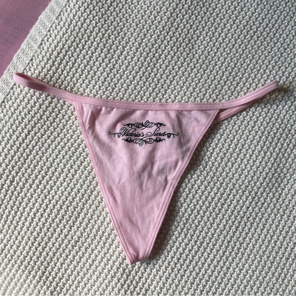 VICTORIA’s SECRET Baby Pink Triangle G-string Thong
